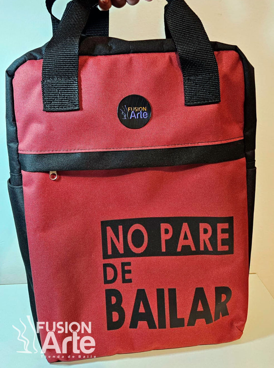 MOCHILA-NO-PARE-DE-BAILAR-01