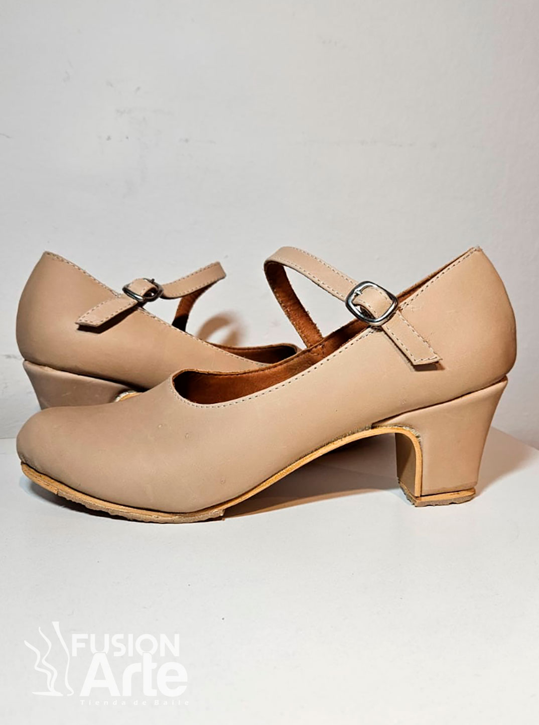 ZAPATO-CUERO-GOMA-NUDE-01